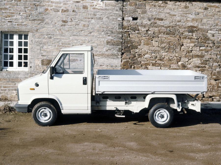  Citroen C25 Truck 1981 года  (фото 2 из 2)